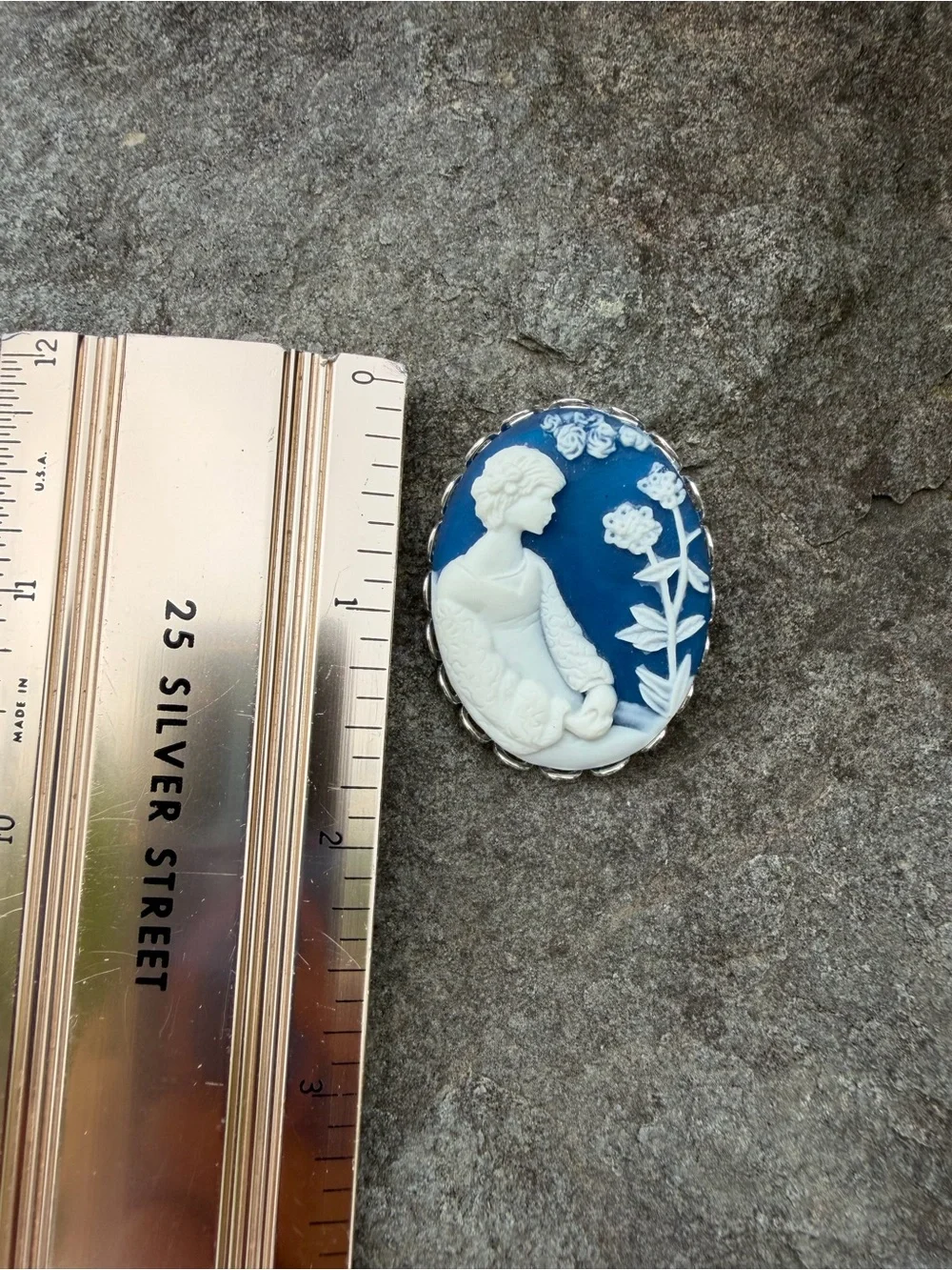 Vintage Garden Lady Figural Blue White Cameo Brooch